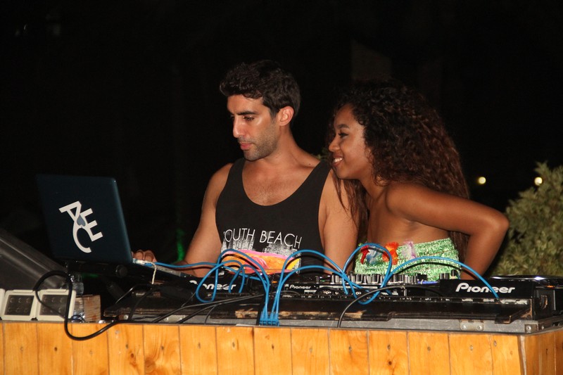 Lasgidi Beach Party